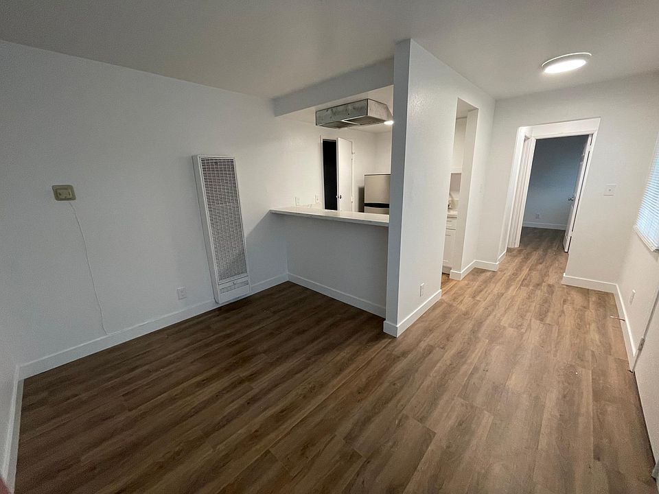 1st image of 156 S Laurel St APT 10