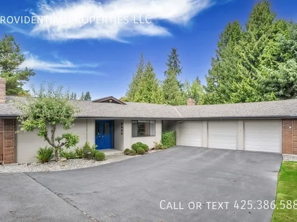 9530 NE 30th St, Clyde Hill, WA 98004
