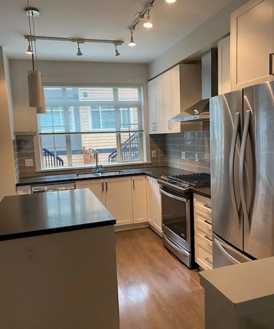 3 bed, 1498 sqft, $2,850 — Photo 1