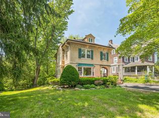 215 Summit Ave, Jenkintown, PA 19046