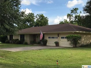 120 Dernal Dr, Victoria, TX 77905