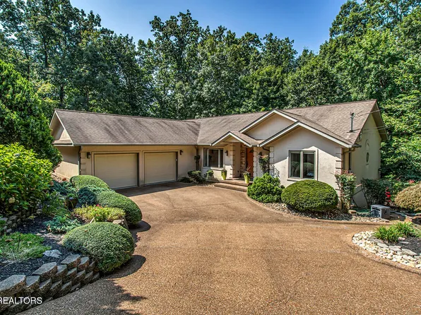 325 Essex Dr, Knoxville, TN 37922