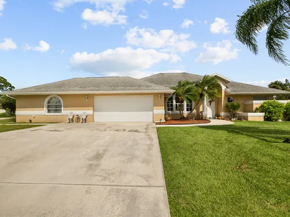 2055 SW Aaron Ln, Port St. Lucie, FL 34953