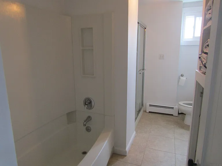 48 Beach Ave — Photo 15