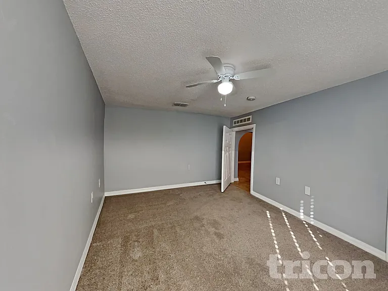 12945 Bridleford Dr — Photo 15