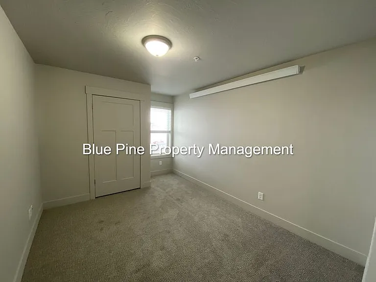 6255 N Freedom Rd #3 — Photo 11