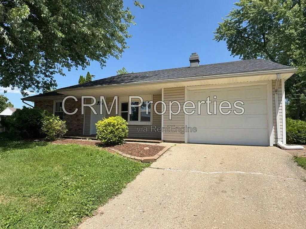 3 bed, 1.0 bath, 1040 sqft, $1,350 — Photo 3