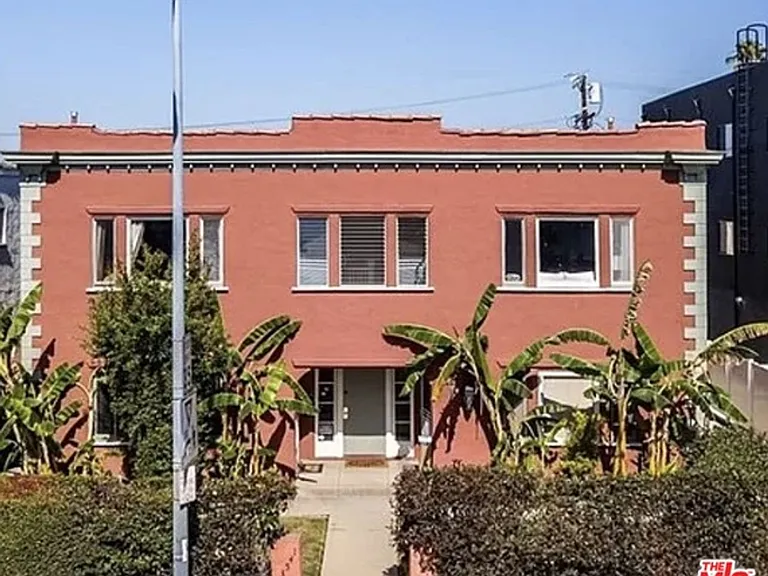 1451 S Fairfax Ave — Photo 14