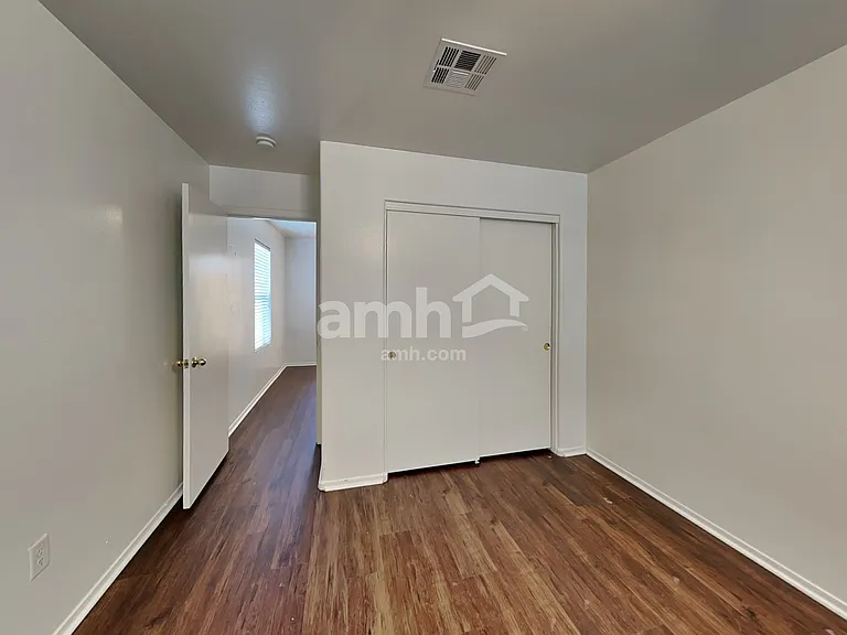 4242 E Baylor Ln — Photo 21