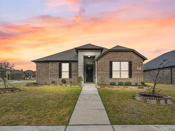 196 Lady Bird Dr, Waxahachie, TX 75165