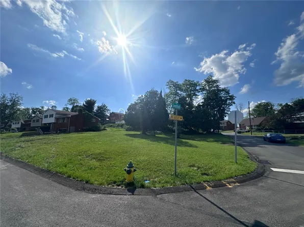 801 Sweetleaf Dr, Monroeville, PA 15146