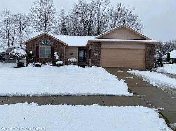 8508 Devin Dr, Davison, MI 48423