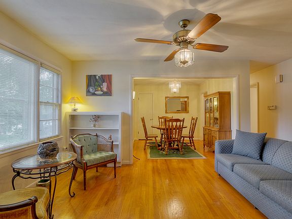 3rd image of 3000 N 73rd St