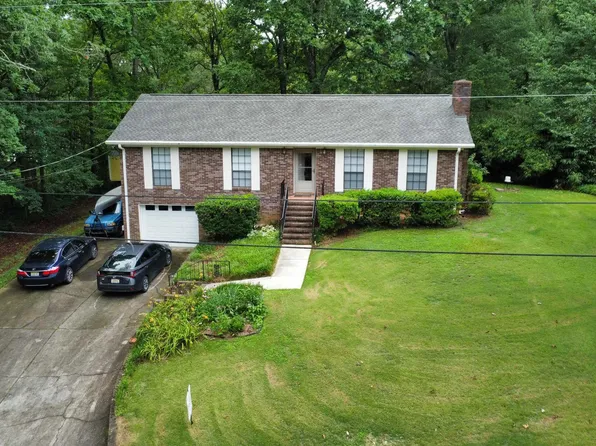 6806 Green Acre Cir, Pinson, AL 35126