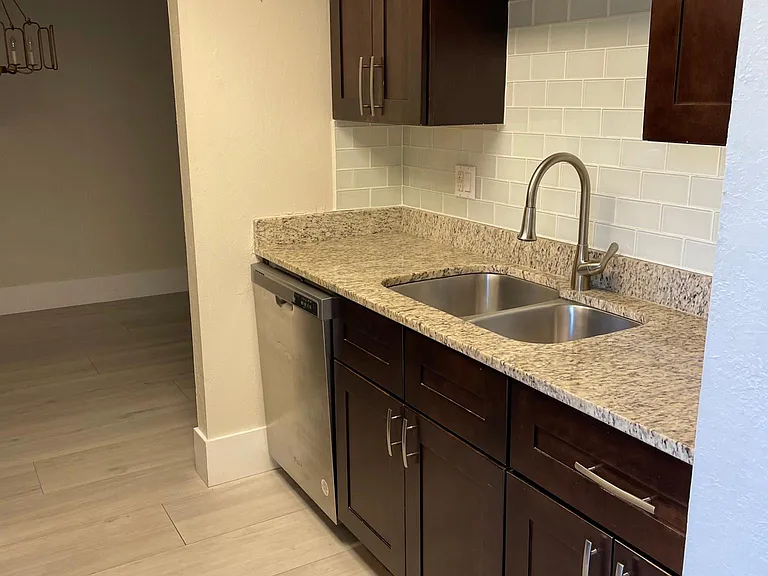 2366 E Mall Dr #317 — Photo 8