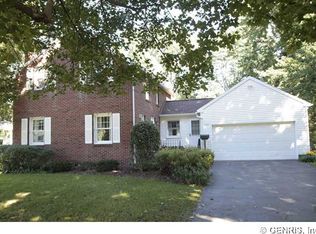 1622 Creek St #E, Penfield, NY 14526