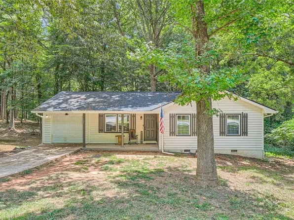 9229 Carr Cir SW, Covington, GA 30014