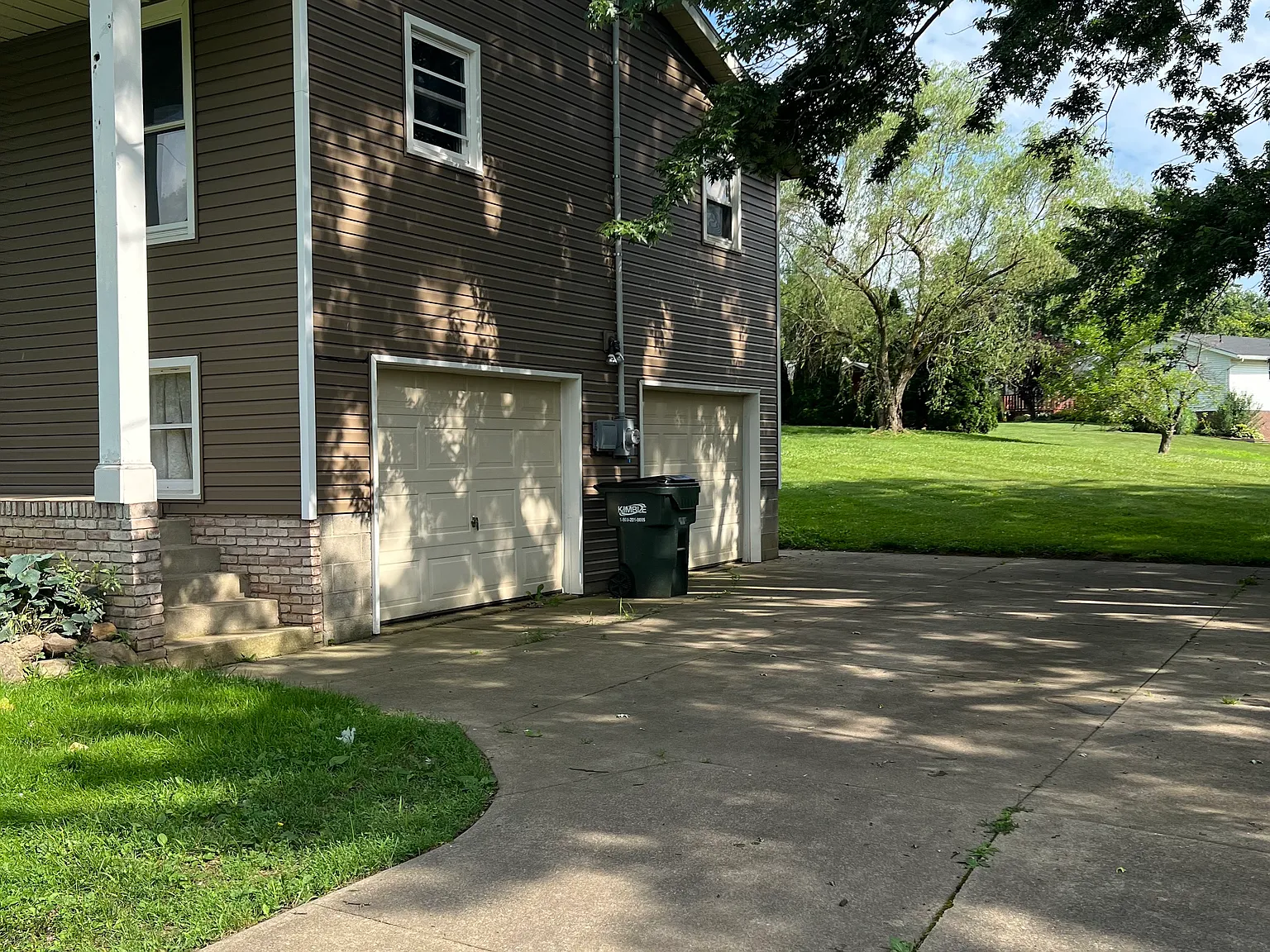 6166 Valley Spring St NE — Photo 3
