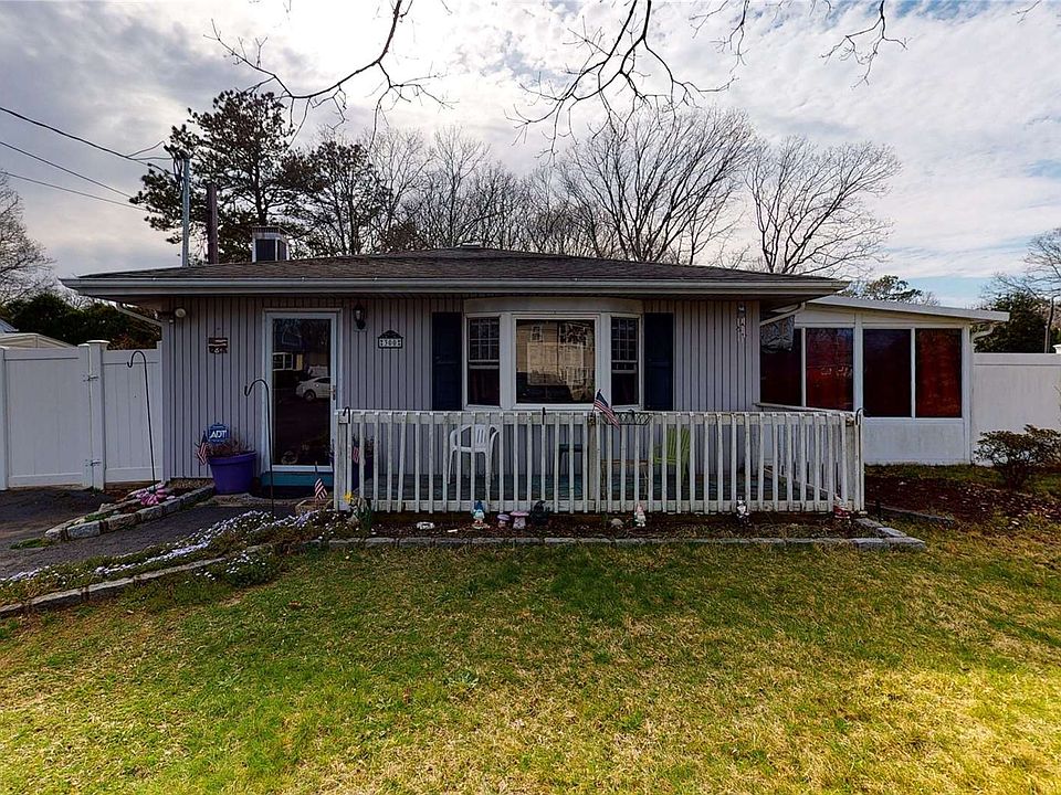 1st image of 300 N Titmus Dr