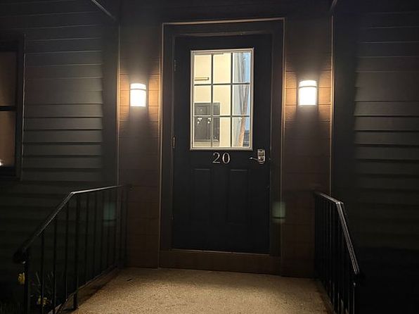 20 Tappan Landing Rd APT 21A