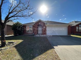 9012 Rushing River Dr, Fort Worth, TX 76118