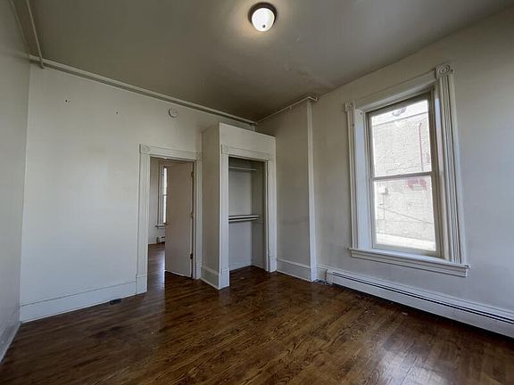 5th image of 101 E Antietam St APT 1
