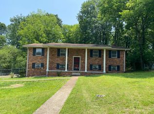 3816 Arrowrock Rd, Chattanooga, TN 37406