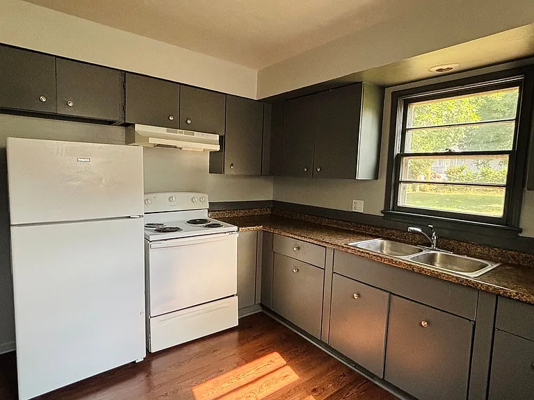 4686 Kansas Ave — Photo 4