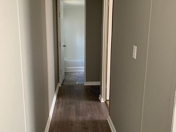 3rd image of 106 Fernwood Dr #106