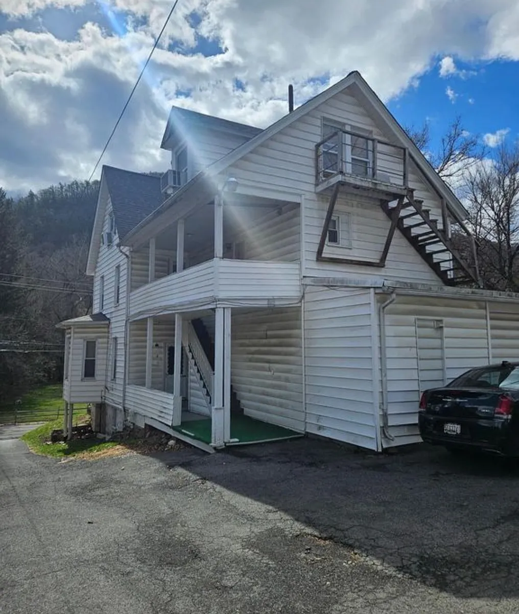 Building Photo - 11023 Old Mount Savage Rd NW #2