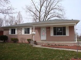 35540 Elmira St, Livonia, MI 48150