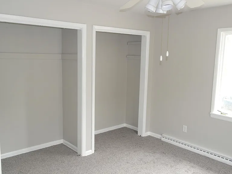 1033 Silvercrest Ave — Photo 3