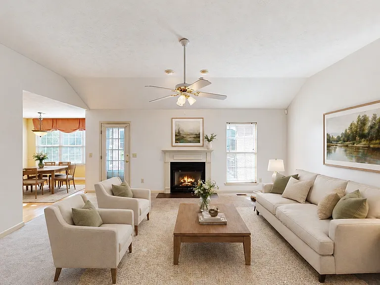 116 Edgeview Dr — Photo 1