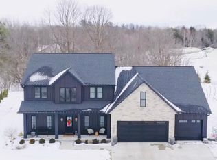 3001 Stone Fence Pl, Green Bay, WI 54311