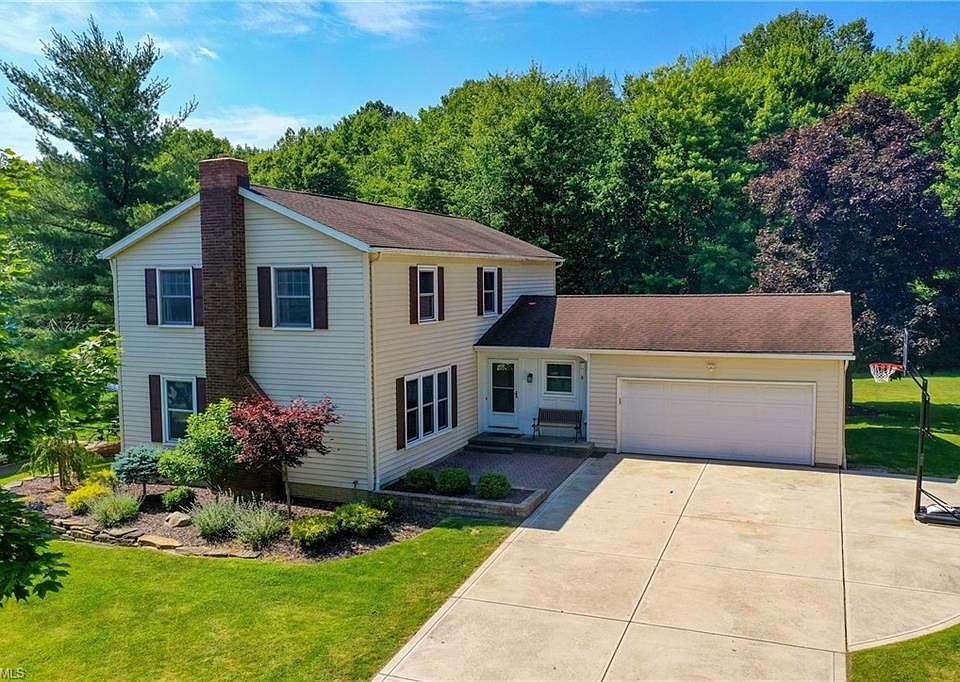 1st image of 8230 Stoney Brook Dr