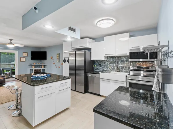 201 Pensacola Beach Rd APT D6, Gulf Breeze, FL 32561