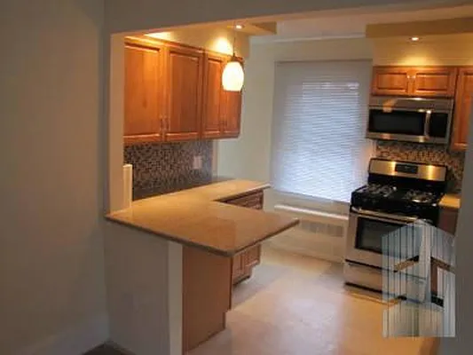 Rented by Skyline Group Real Estate | media 11