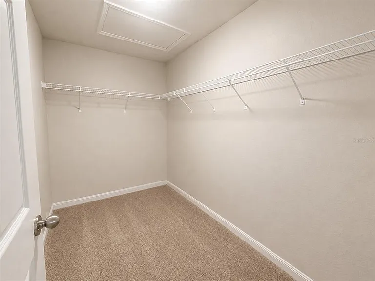 1352 Derry Ave — Photo 16