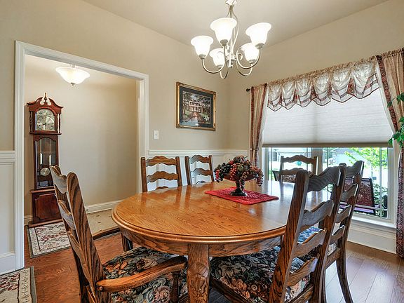 4th image of 14992 Calcutta Dr