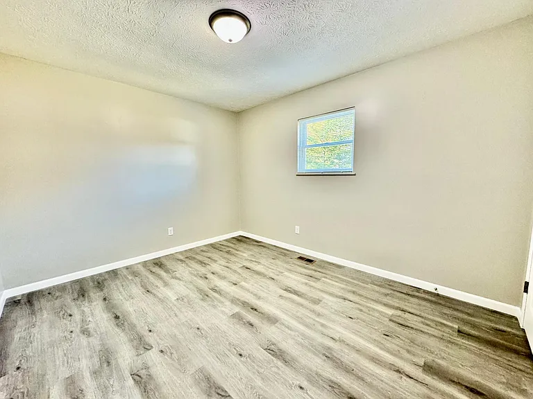 1542 E Meadowbrook Dr — Photo 25