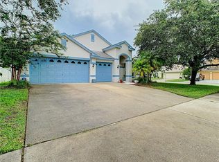 3090 Oakbrook Cir, Clearwater, FL 33759