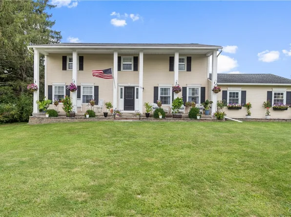 15 Fishermans Crk, Baldwinsville, NY 13027