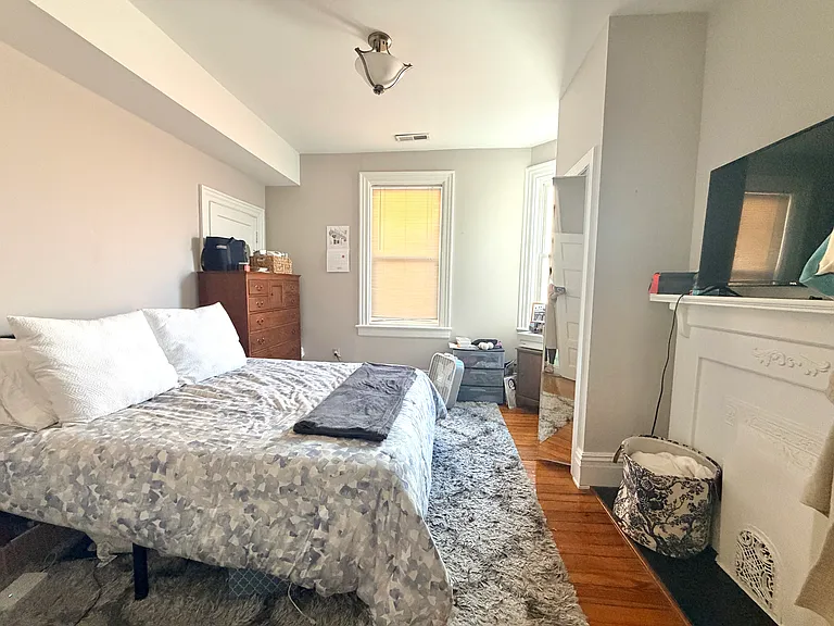 2202 Park Ave #2 — Photo 5