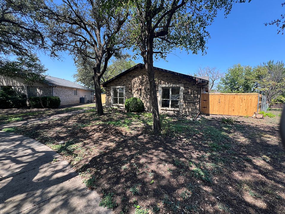 1st image of 3009 Lockwood Cir