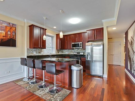 3rd image of 6617 W Belmont Ave APT 2