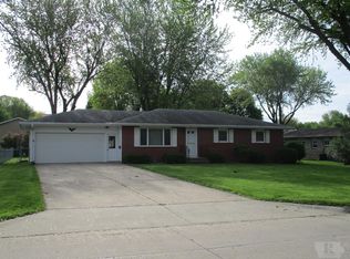 1922 N Main St, Carroll, IA 51401