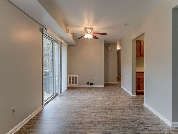 5th image of 555 Allison Dr APT 8