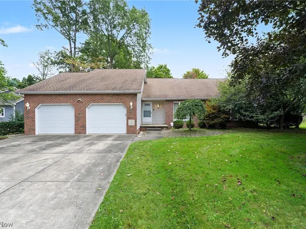 101 Golf Dr, Cortland, OH 44410