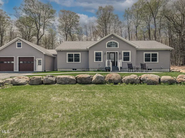 323 N Shore Rd Peck Road, Gloversville, NY 12078