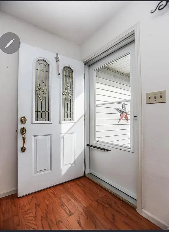 2 bed, 2.0 bath, 1608 sqft, $1,450 — Photo 2